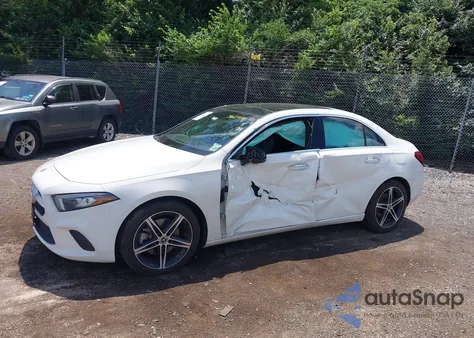 2022 Mercedes-Benz A 220 4Matic from USA, damaged, VIN W1K3G4FB6NJ360938